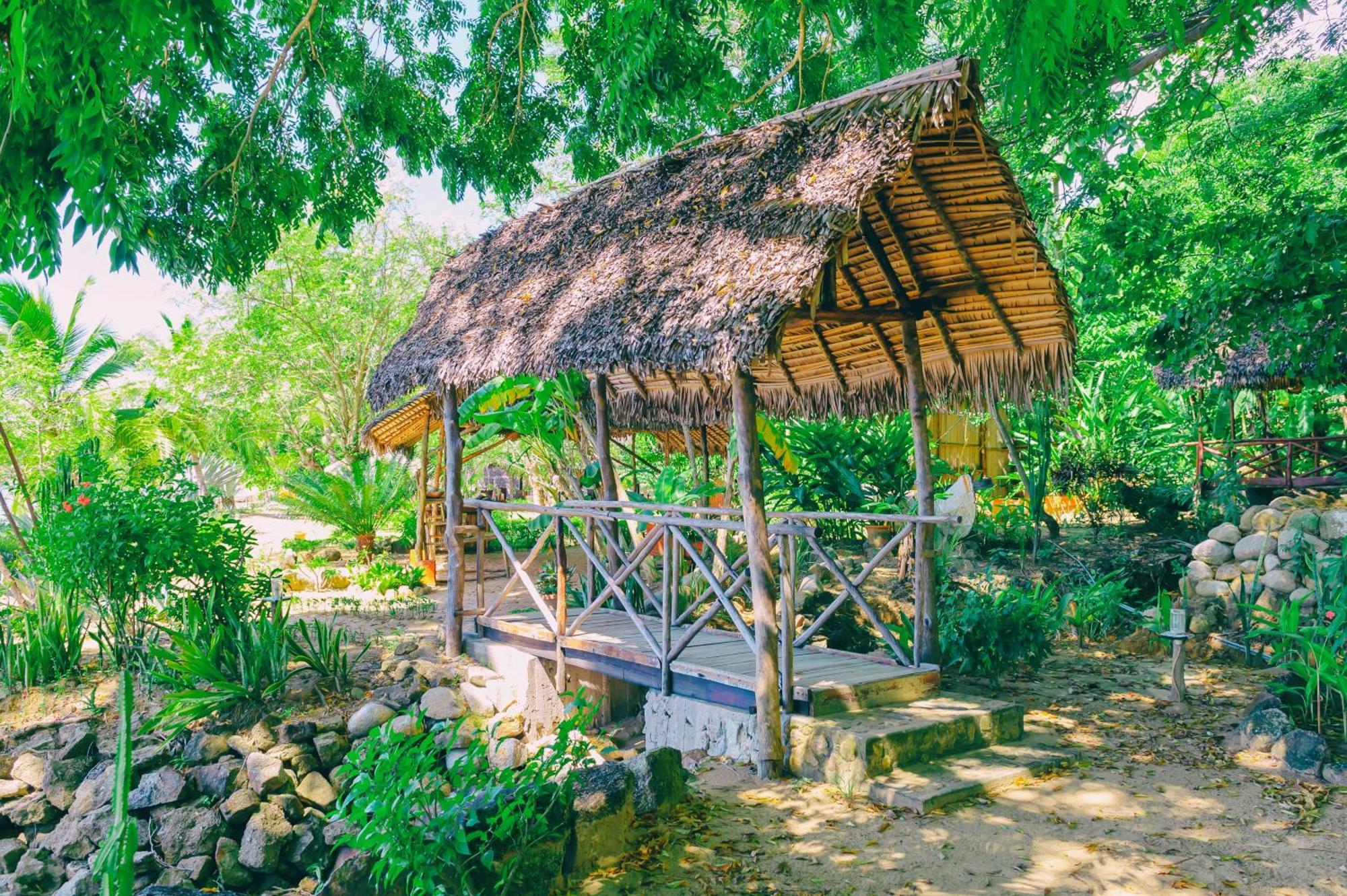 Hotel Coin Sauvage Ambatozavavy Exterior foto